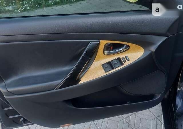 Тойота Камри, объемом двигателя 0 л и пробегом 306 тыс. км за 9499 $, фото 8 на Automoto.ua