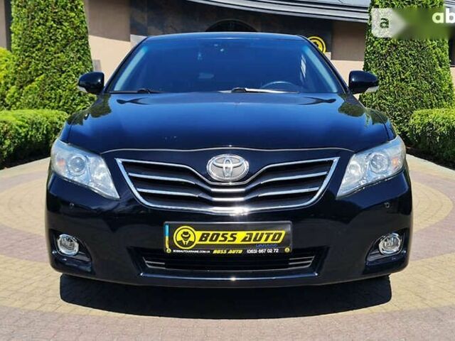 Тойота Камри, объемом двигателя 0 л и пробегом 177 тыс. км за 9499 $, фото 1 на Automoto.ua