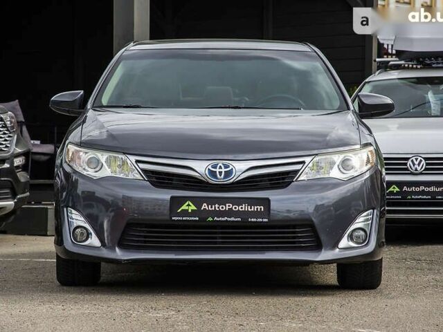 Тойота Камри, объемом двигателя 2.5 л и пробегом 211 тыс. км за 13650 $, фото 2 на Automoto.ua