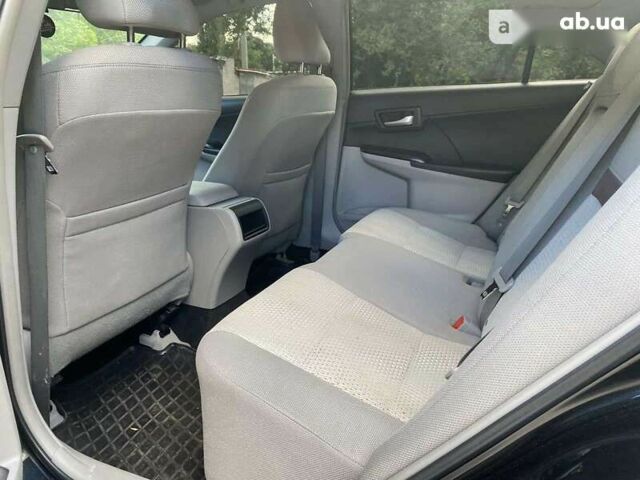 Тойота Камри, объемом двигателя 2.5 л и пробегом 256 тыс. км за 10999 $, фото 16 на Automoto.ua