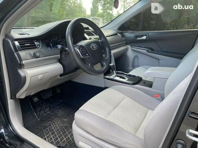 Тойота Камри, объемом двигателя 2.5 л и пробегом 256 тыс. км за 10999 $, фото 4 на Automoto.ua