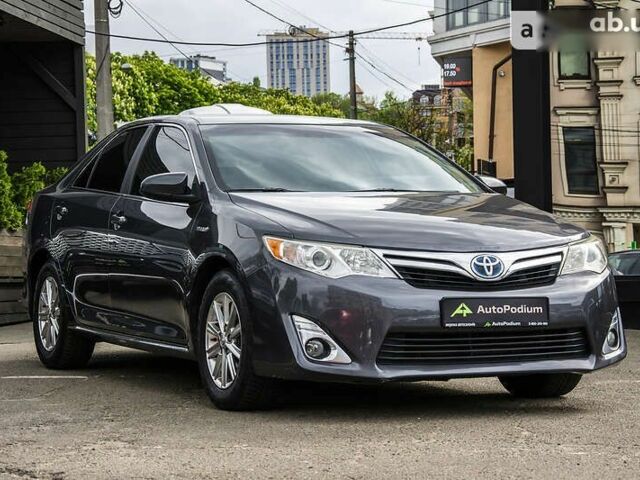 Тойота Камри, объемом двигателя 2.5 л и пробегом 211 тыс. км за 13650 $, фото 6 на Automoto.ua