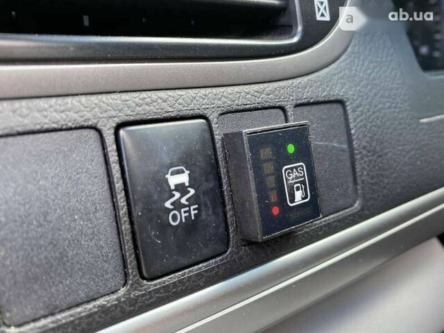 Тойота Камри, объемом двигателя 2.5 л и пробегом 256 тыс. км за 10999 $, фото 11 на Automoto.ua