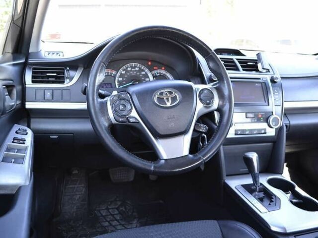 Тойота Камрі, об'ємом двигуна 0 л та пробігом 262 тис. км за 10999 $, фото 14 на Automoto.ua