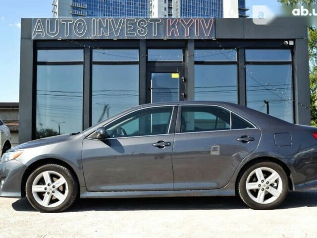 Тойота Камрі, об'ємом двигуна 0 л та пробігом 262 тис. км за 10999 $, фото 6 на Automoto.ua