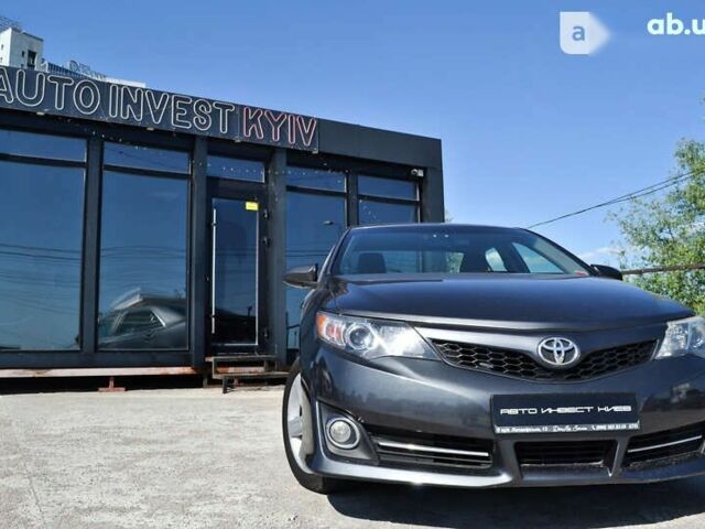 Тойота Камрі, об'ємом двигуна 0 л та пробігом 262 тис. км за 10999 $, фото 2 на Automoto.ua