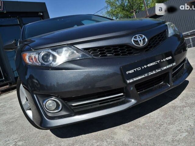 Тойота Камрі, об'ємом двигуна 0 л та пробігом 262 тис. км за 10999 $, фото 3 на Automoto.ua