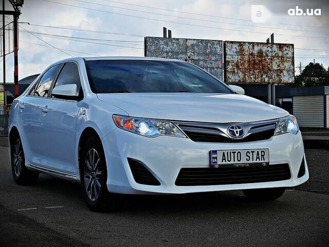 Тойота Камри, объемом двигателя 2.5 л и пробегом 124 тыс. км за 15500 $, фото 1 на Automoto.ua