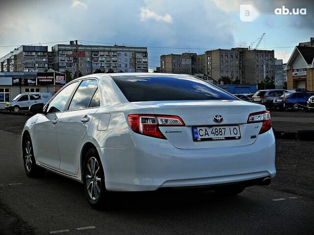 Тойота Камри, объемом двигателя 2.5 л и пробегом 124 тыс. км за 15500 $, фото 3 на Automoto.ua