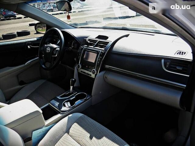 Тойота Камри, объемом двигателя 2.5 л и пробегом 124 тыс. км за 15500 $, фото 16 на Automoto.ua