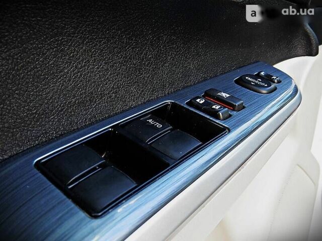 Тойота Камри, объемом двигателя 2.5 л и пробегом 124 тыс. км за 15500 $, фото 8 на Automoto.ua