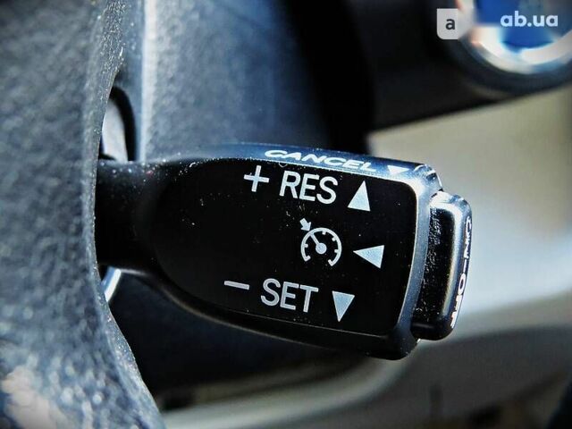 Тойота Камри, объемом двигателя 2.5 л и пробегом 124 тыс. км за 15500 $, фото 11 на Automoto.ua