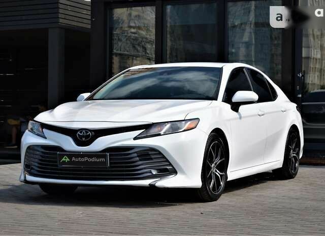 Тойота Камри, объемом двигателя 2.5 л и пробегом 72 тыс. км за 20200 $, фото 4 на Automoto.ua