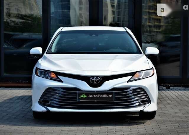 Тойота Камри, объемом двигателя 2.5 л и пробегом 72 тыс. км за 20200 $, фото 3 на Automoto.ua