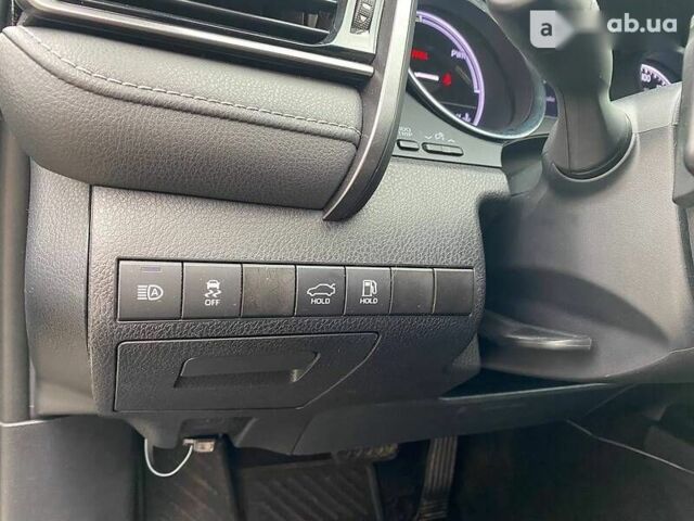 Тойота Камри, объемом двигателя 2.5 л и пробегом 23 тыс. км за 30900 $, фото 7 на Automoto.ua