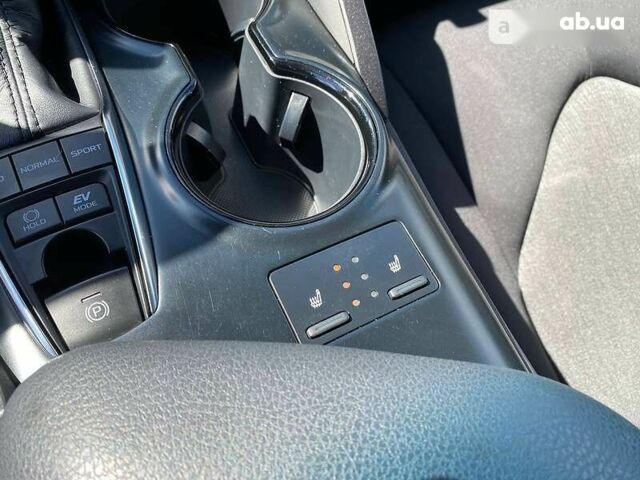 Тойота Камри, объемом двигателя 2.5 л и пробегом 34 тыс. км за 30500 $, фото 18 на Automoto.ua