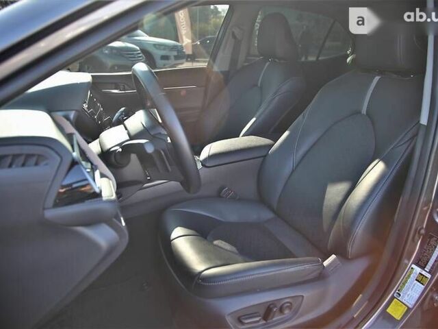 Тойота Камри, объемом двигателя 2.5 л и пробегом 28 тыс. км за 27500 $, фото 6 на Automoto.ua