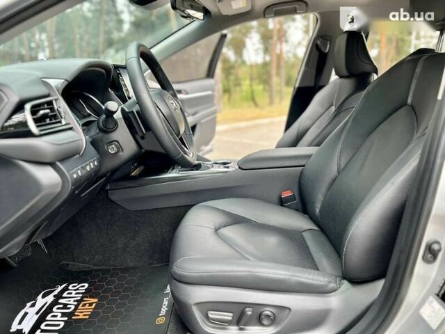 Тойота Камри, объемом двигателя 0 л и пробегом 65 тыс. км за 34300 $, фото 24 на Automoto.ua