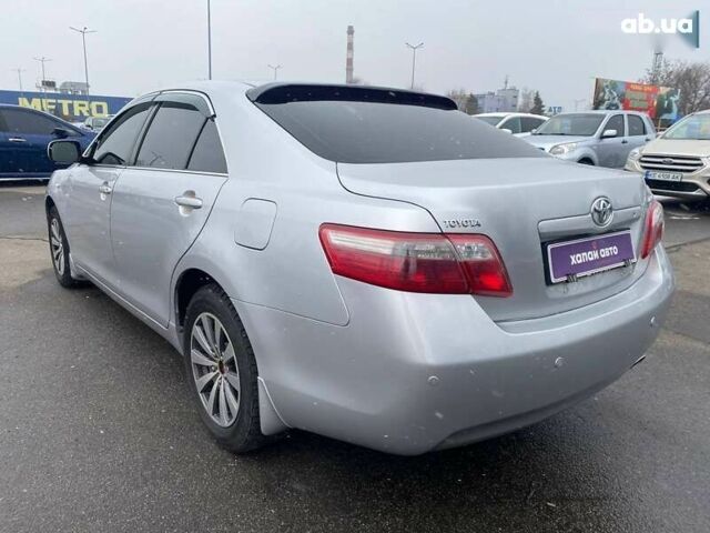 Тойота Камри, объемом двигателя 4.25 л и пробегом 242 тыс. км за 9500 $, фото 6 на Automoto.ua
