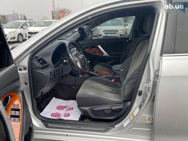 Тойота Камри, объемом двигателя 4.25 л и пробегом 242 тыс. км за 9500 $, фото 9 на Automoto.ua