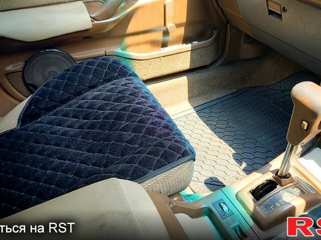 Тойота Камри, объемом двигателя 2 л и пробегом 350 тыс. км за 900 $, фото 2 на Automoto.ua