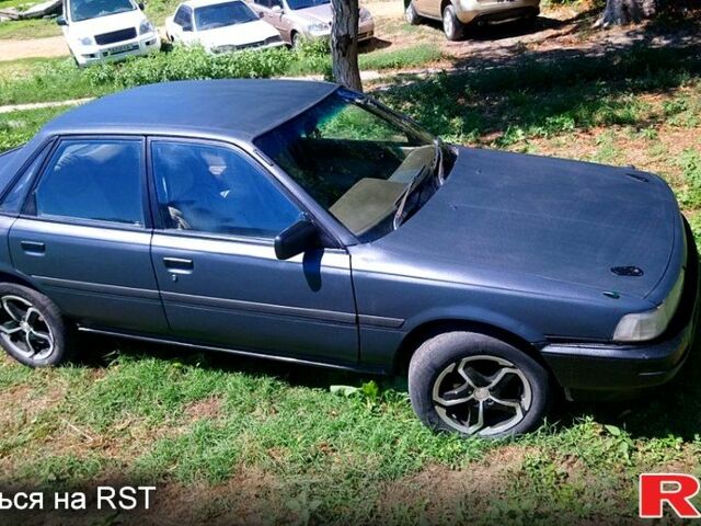 Тойота Камри, объемом двигателя 2 л и пробегом 350 тыс. км за 900 $, фото 1 на Automoto.ua