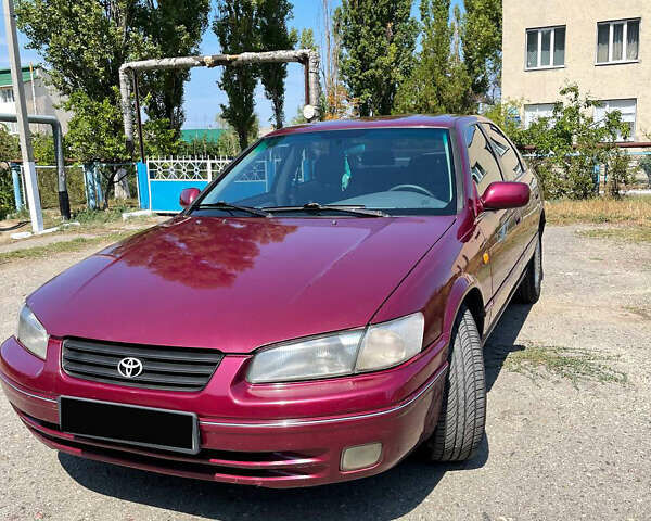 Тойота Камри, объемом двигателя 2.16 л и пробегом 450 тыс. км за 3700 $, фото 3 на Automoto.ua