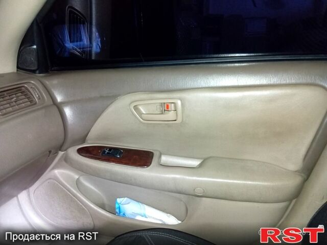 Тойота Камри, объемом двигателя 3 л и пробегом 500 тыс. км за 3200 $, фото 1 на Automoto.ua