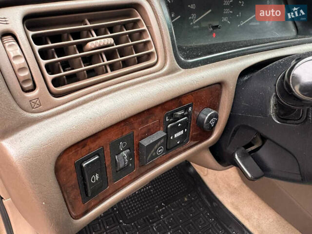 Тойота Камри, объемом двигателя 3 л и пробегом 354 тыс. км за 3200 $, фото 7 на Automoto.ua