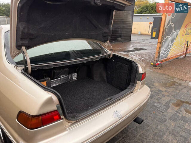 Тойота Камри, объемом двигателя 3 л и пробегом 354 тыс. км за 3200 $, фото 11 на Automoto.ua