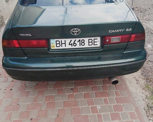 Тойота Камри, объемом двигателя 2.2 л и пробегом 280 тыс. км за 3500 $, фото 3 на Automoto.ua