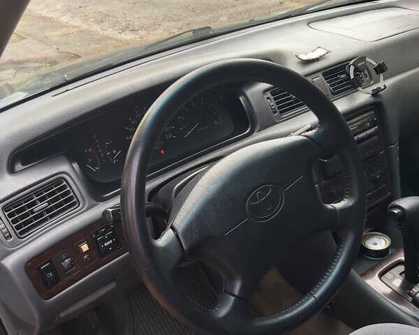 Тойота Камри, объемом двигателя 2.2 л и пробегом 280 тыс. км за 3500 $, фото 6 на Automoto.ua