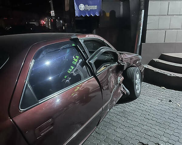 Тойота Камри, объемом двигателя 2.2 л и пробегом 400 тыс. км за 1500 $, фото 2 на Automoto.ua