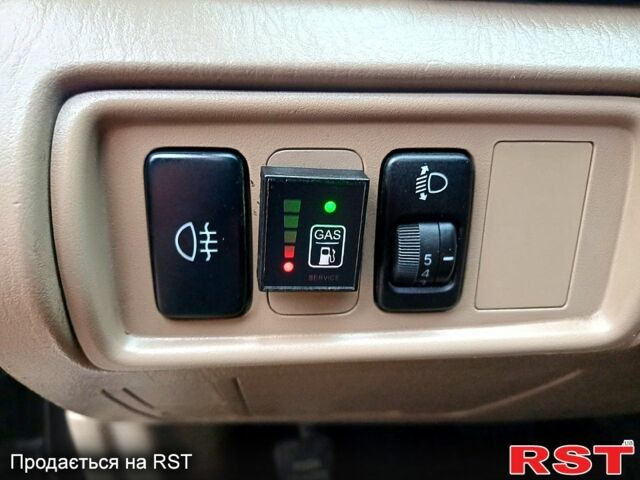 Тойота Камри, объемом двигателя 2.4 л и пробегом 250 тыс. км за 5500 $, фото 7 на Automoto.ua