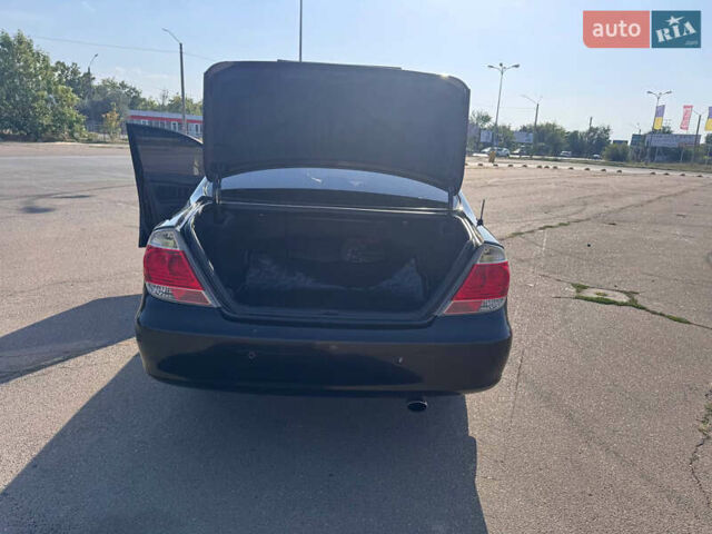 Тойота Камри, объемом двигателя 3 л и пробегом 285 тыс. км за 5499 $, фото 16 на Automoto.ua