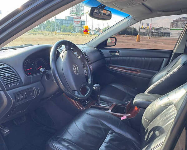 Тойота Камри, объемом двигателя 3 л и пробегом 285 тыс. км за 5499 $, фото 7 на Automoto.ua