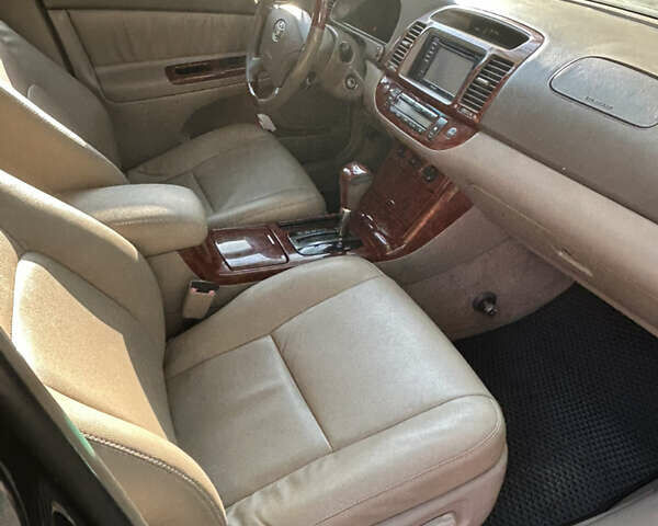 Тойота Камри, объемом двигателя 2.4 л и пробегом 260 тыс. км за 6000 $, фото 4 на Automoto.ua