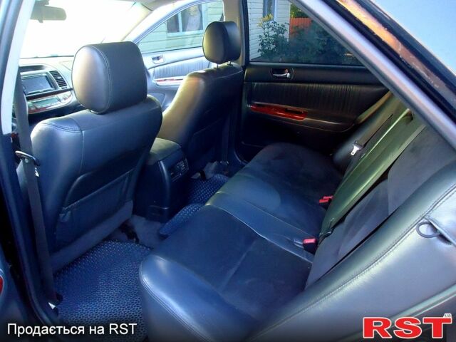 Тойота Камри, объемом двигателя 2.4 л и пробегом 300 тыс. км за 7500 $, фото 3 на Automoto.ua