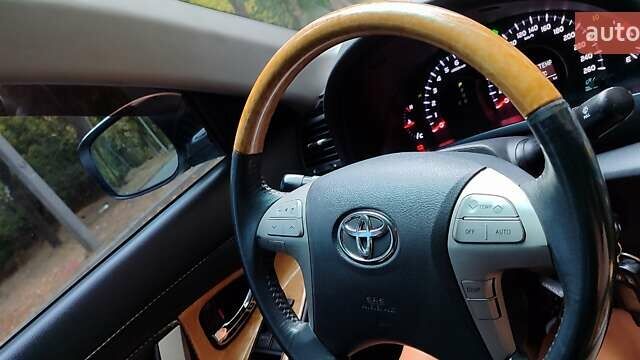 Тойота Камри, объемом двигателя 3.46 л и пробегом 234 тыс. км за 10100 $, фото 9 на Automoto.ua
