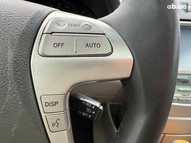 Тойота Камри, объемом двигателя 0 л и пробегом 285 тыс. км за 8690 $, фото 18 на Automoto.ua