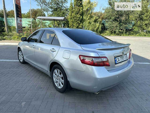 Тойота Камри, объемом двигателя 3.5 л и пробегом 300 тыс. км за 7500 $, фото 3 на Automoto.ua