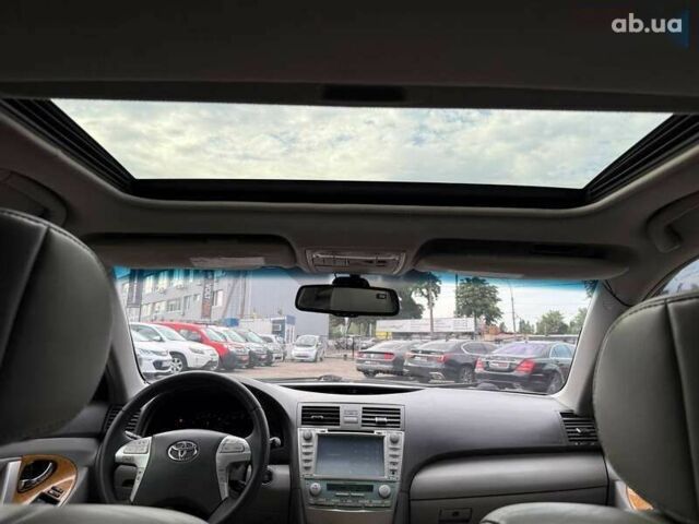 Тойота Камри, объемом двигателя 0 л и пробегом 285 тыс. км за 8690 $, фото 27 на Automoto.ua