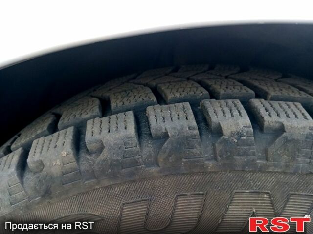 Тойота Камри, объемом двигателя 2.4 л и пробегом 175 тыс. км за 12000 $, фото 5 на Automoto.ua