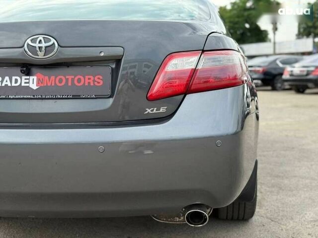 Тойота Камри, объемом двигателя 0 л и пробегом 285 тыс. км за 8690 $, фото 6 на Automoto.ua