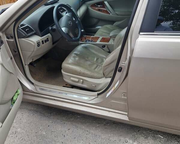Тойота Камри, объемом двигателя 2.36 л и пробегом 310 тыс. км за 9900 $, фото 2 на Automoto.ua