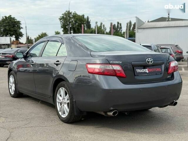 Тойота Камри, объемом двигателя 0 л и пробегом 285 тыс. км за 8690 $, фото 2 на Automoto.ua