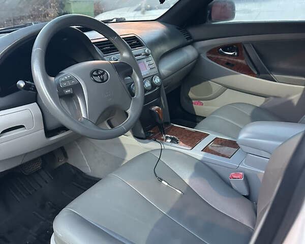 Тойота Камрі, об'ємом двигуна 2.4 л та пробігом 209 тис. км за 7500 $, фото 4 на Automoto.ua