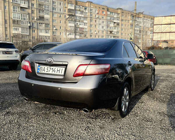 Тойота Камри, объемом двигателя 3.5 л и пробегом 340 тыс. км за 8200 $, фото 11 на Automoto.ua