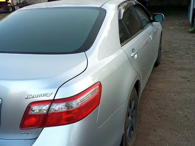 Тойота Камри, объемом двигателя 2.4 л и пробегом 175 тыс. км за 12000 $, фото 1 на Automoto.ua