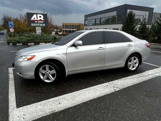 Тойота Камри, объемом двигателя 2.4 л и пробегом 362 тыс. км за 8000 $, фото 5 на Automoto.ua